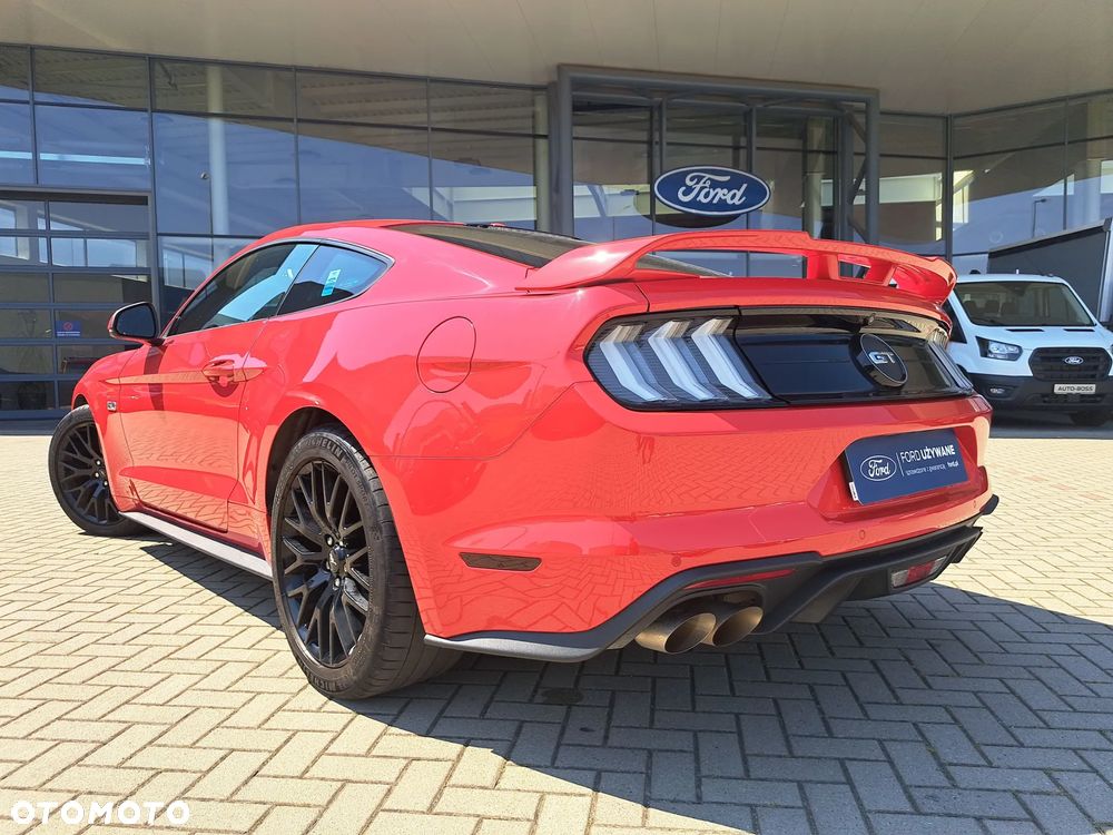 Ford Mustang 5.0 V8 GT - 10