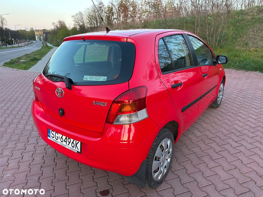 Toyota Yaris 1.33 2010 - 16