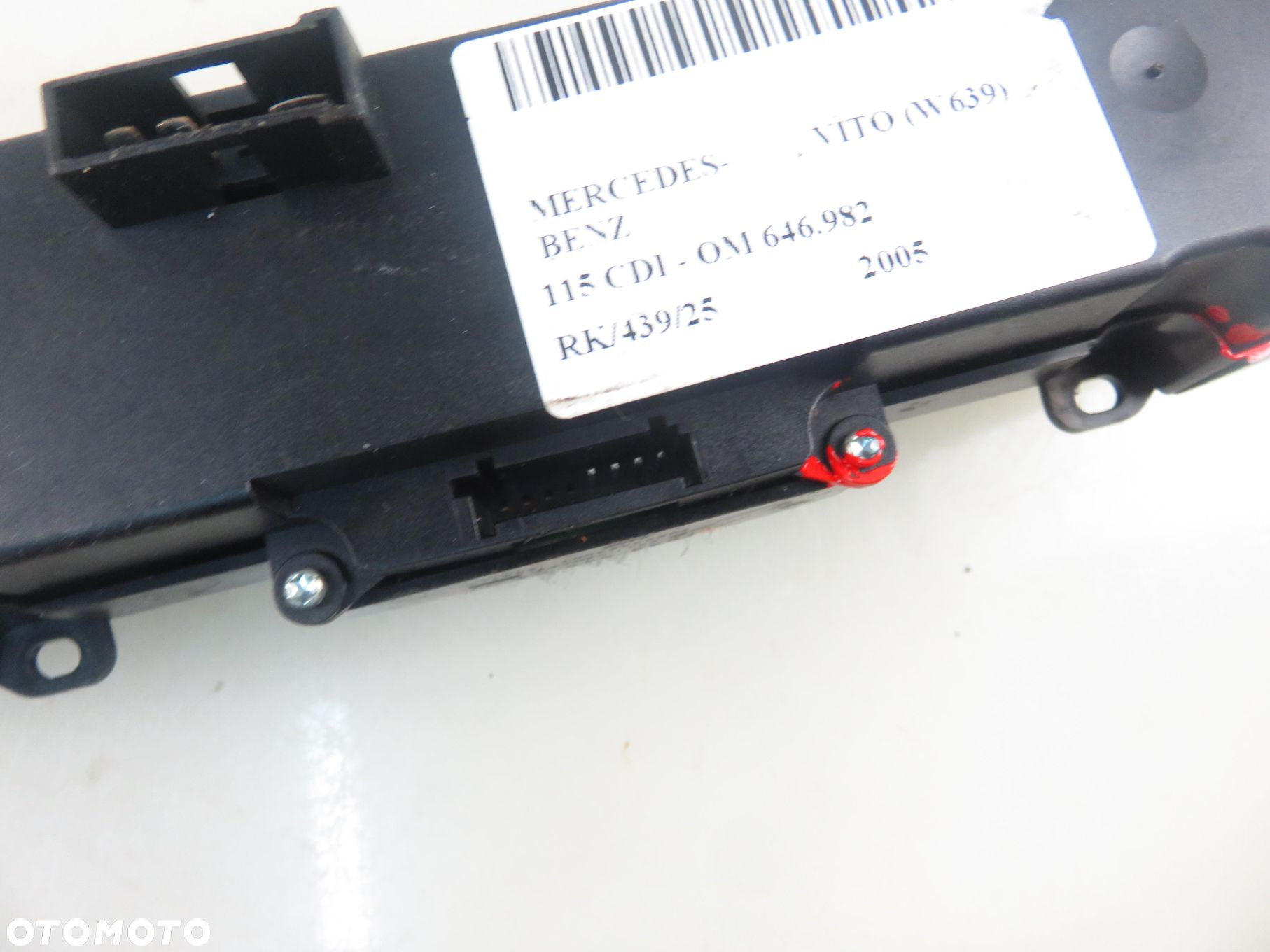 WŁĄCZNIK AWARYJNYCH MERCEDES-BENZ VITO (W639) 6395450407 - 4