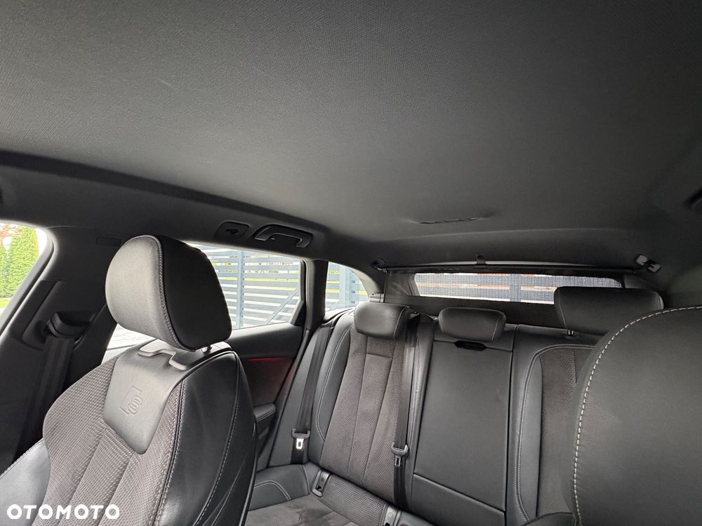 Audi A4 Avant 40 TDI S Line S tronic - 37