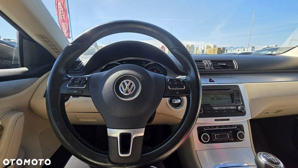 Volkswagen Passat CC - 9