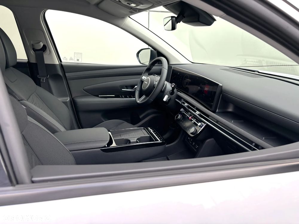 Hyundai Tucson 1.6 T-GDi HEV Executive 2WD - 9