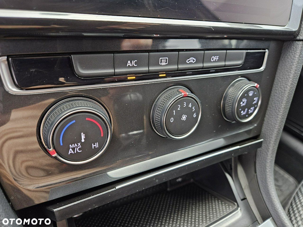 Volkswagen Golf - 17