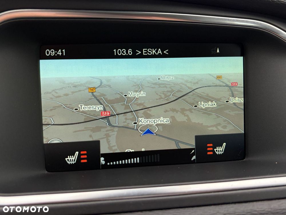 Volvo V40 Cross Country D4 Geartronic Summum - 22