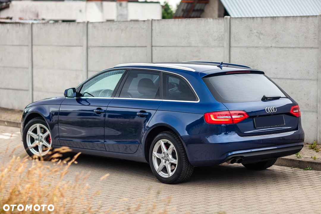 Audi A4 Avant 2.0 TDI DPF Ambiente - 16