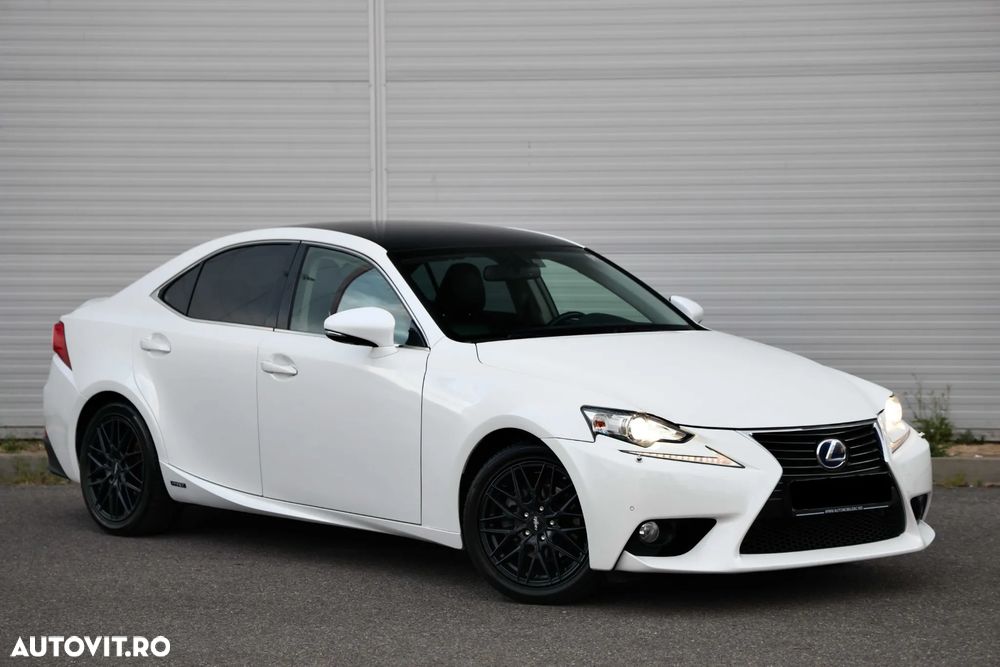 Lexus Seria IS 300h Aut. Executive - 9