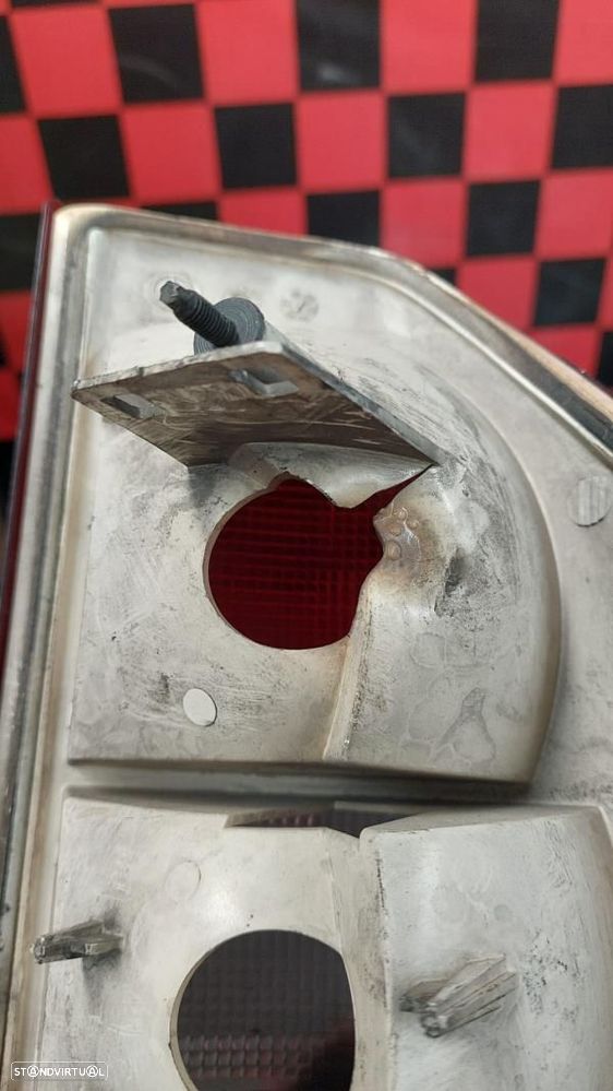 Farolim Stop Esquerdo Mercedes-Benz Sprinter 3-T Caixa (903) - 3