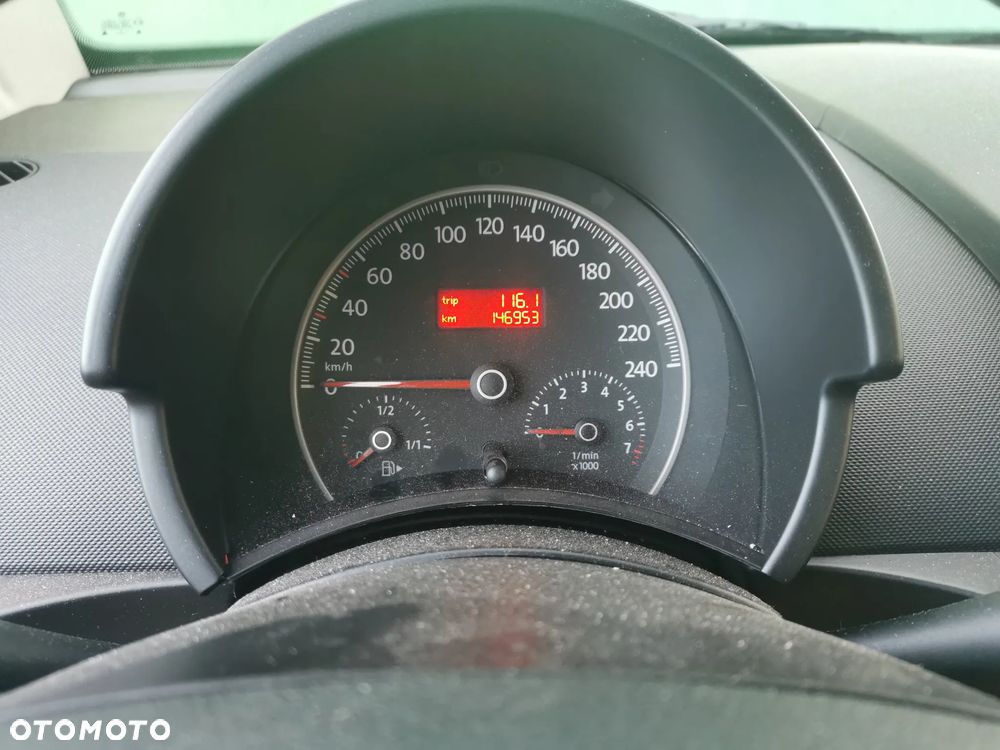 Volkswagen New Beetle 1.6 - 10