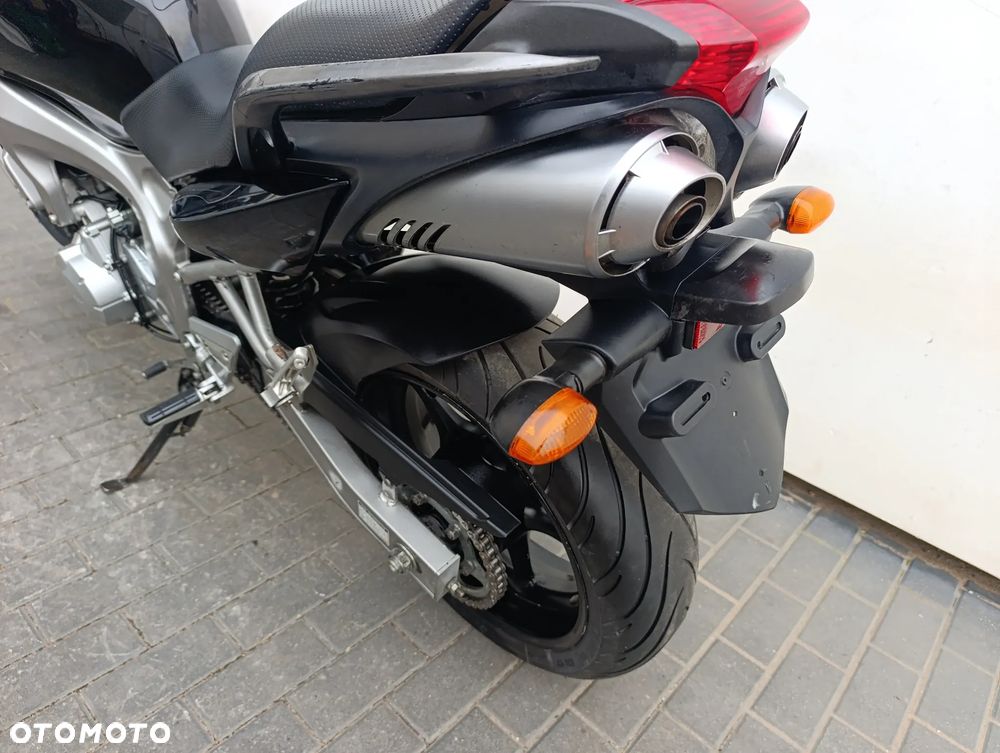 Yamaha FZ6 - 19