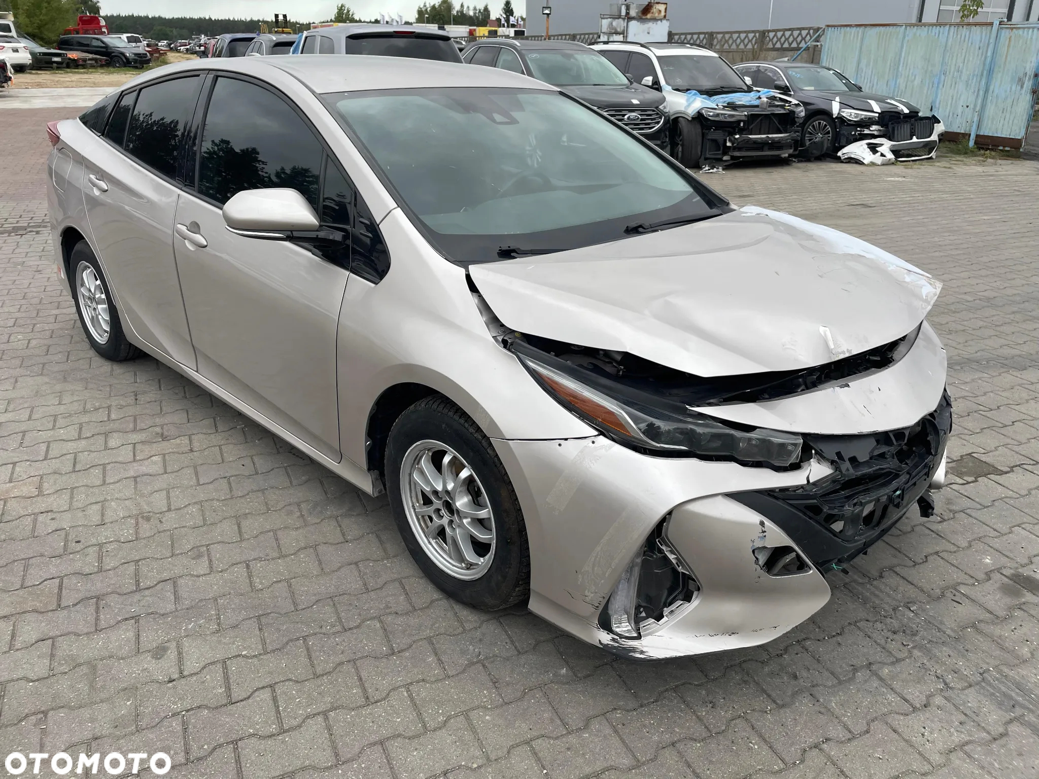 Toyota Prius Plug-in 1.8 Hybrid Executive - 3