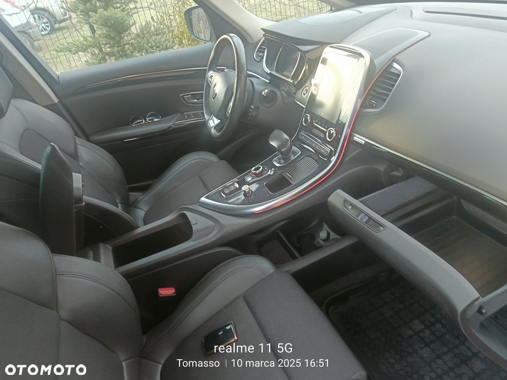 Renault Espace 1.6 dCi Energy Initiale Paris EDC 7os - 10