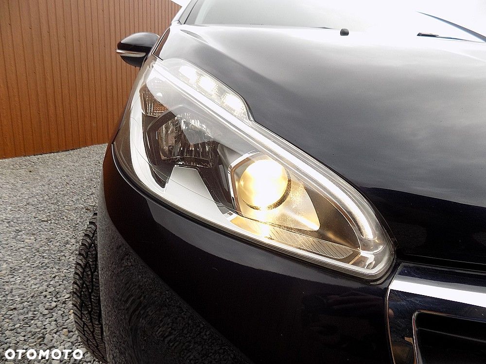 Peugeot 208 PureTech 82 Start & Stop Allure - 23