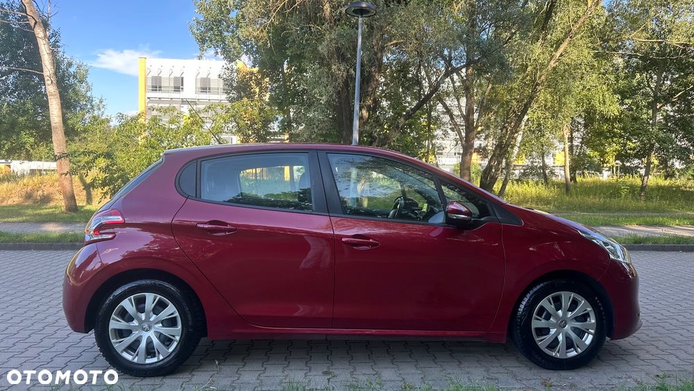 Peugeot 208 - 7