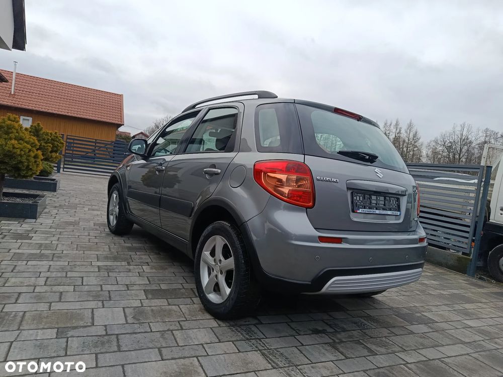 Suzuki SX4 - 8
