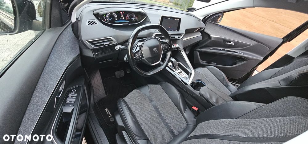 Peugeot 5008 BlueHDI 120 EAT6 Stop & Start Allure - 37