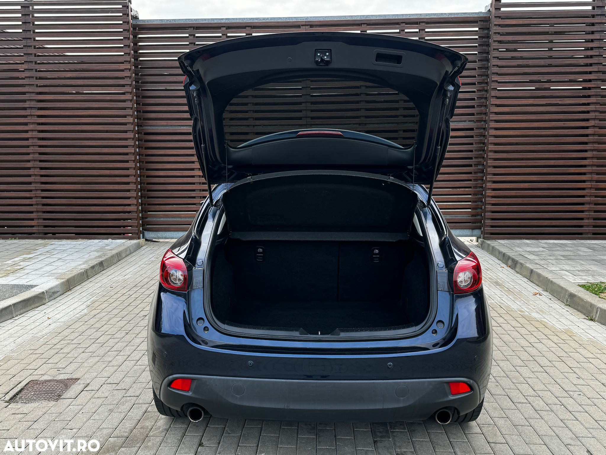 Mazda 3 SKYACTIV-G 120 Center-Line - 10