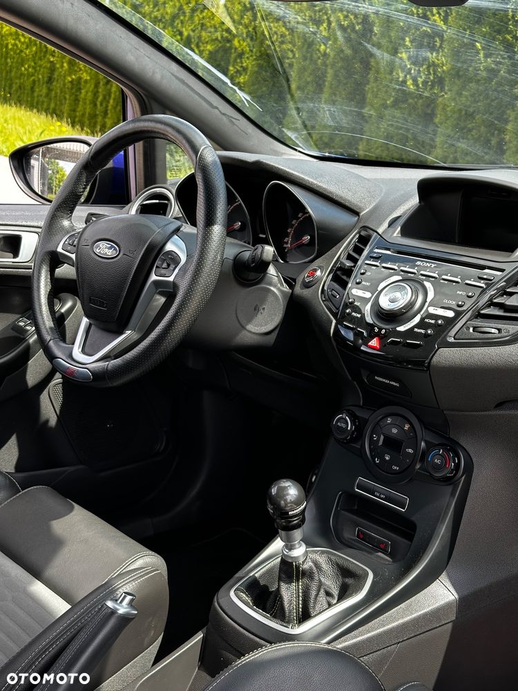 Ford Fiesta 1.6 EcoBoost mit Leder-Sport-Paket ST - 32