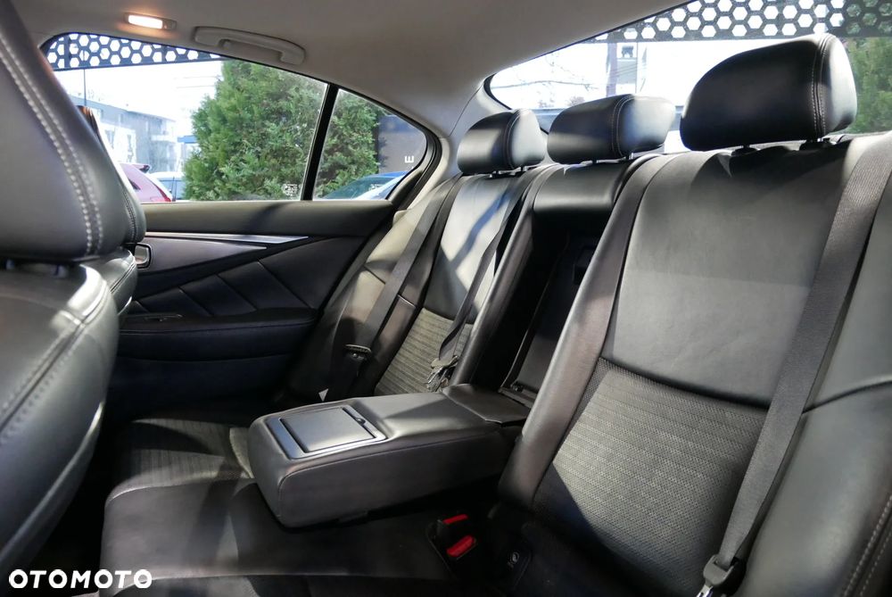 Infiniti Q50 - 14
