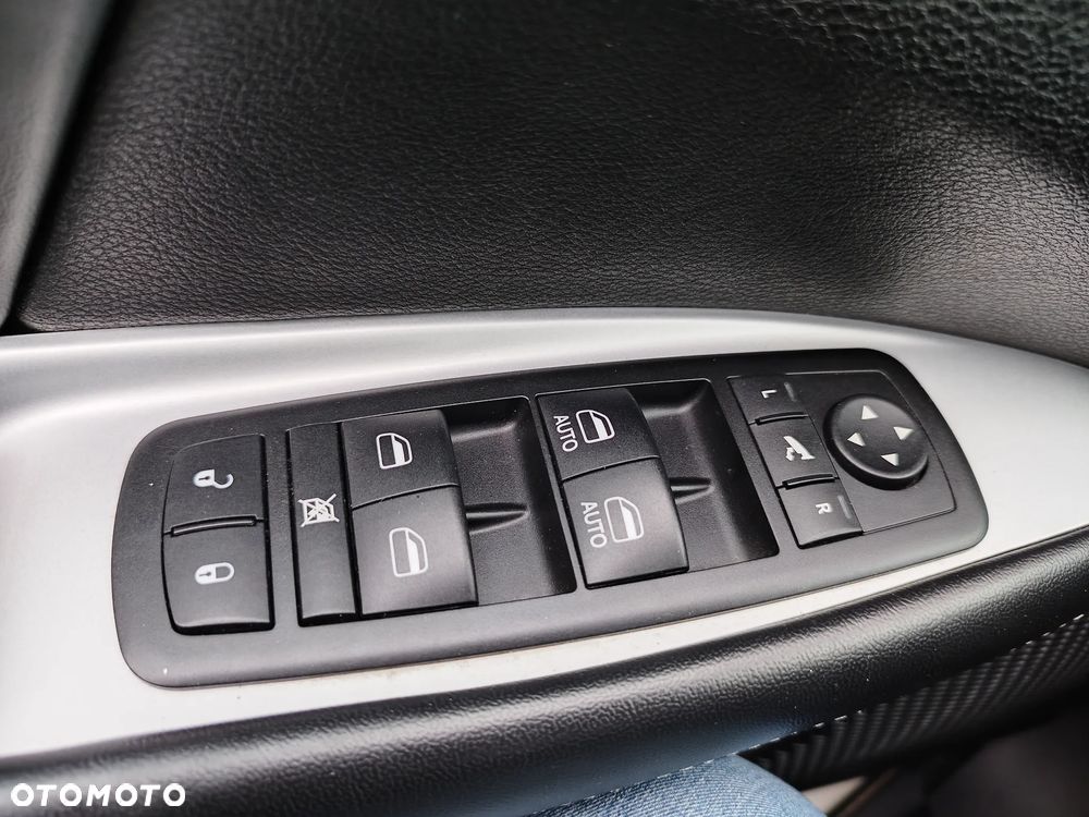 Fiat Freemont 3.6 V6 Lounge - 29