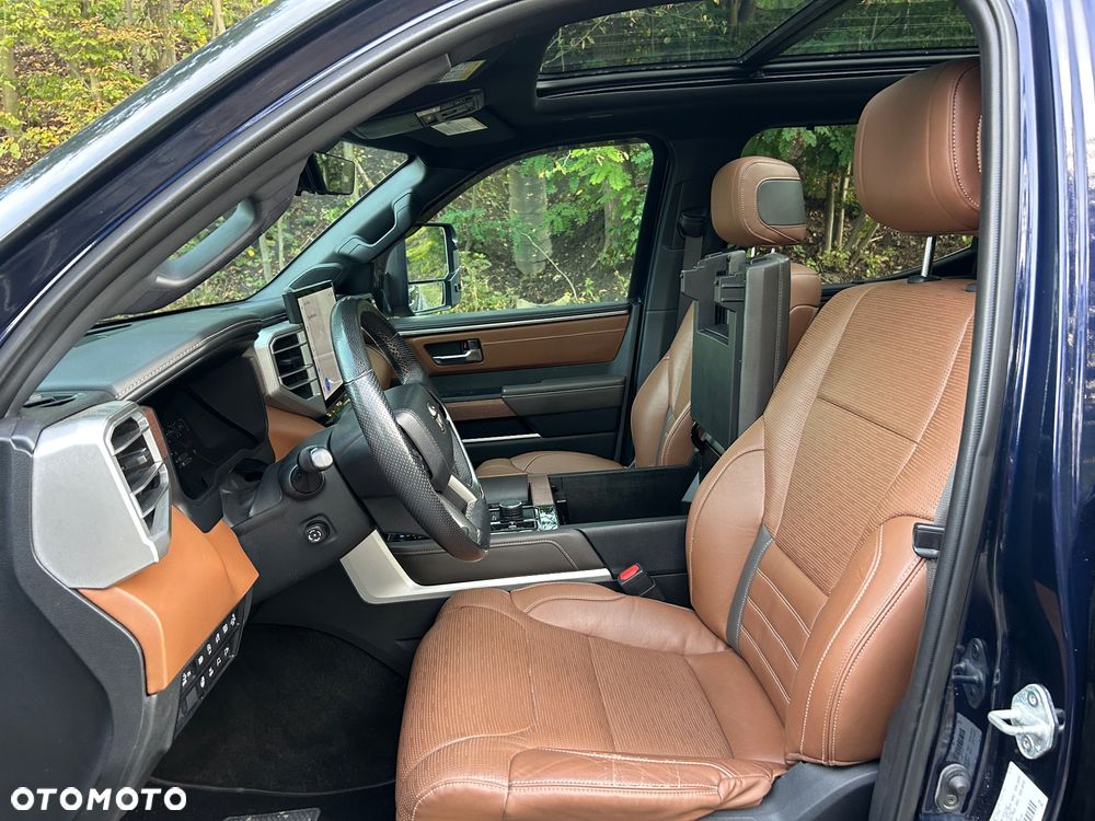 Toyota Tundra - 10