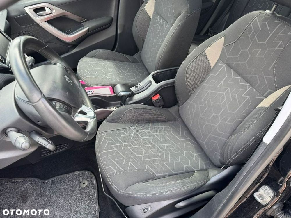 Peugeot 2008 - 14