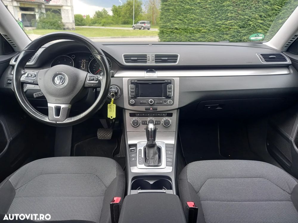 Volkswagen Passat 2.0 TDI DSG BlueMotion Technology Comfortline - 6