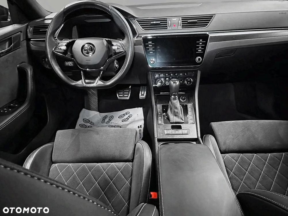 Skoda Superb 1.4 TSI Plug-In Hybrid Sportline DSG - 7