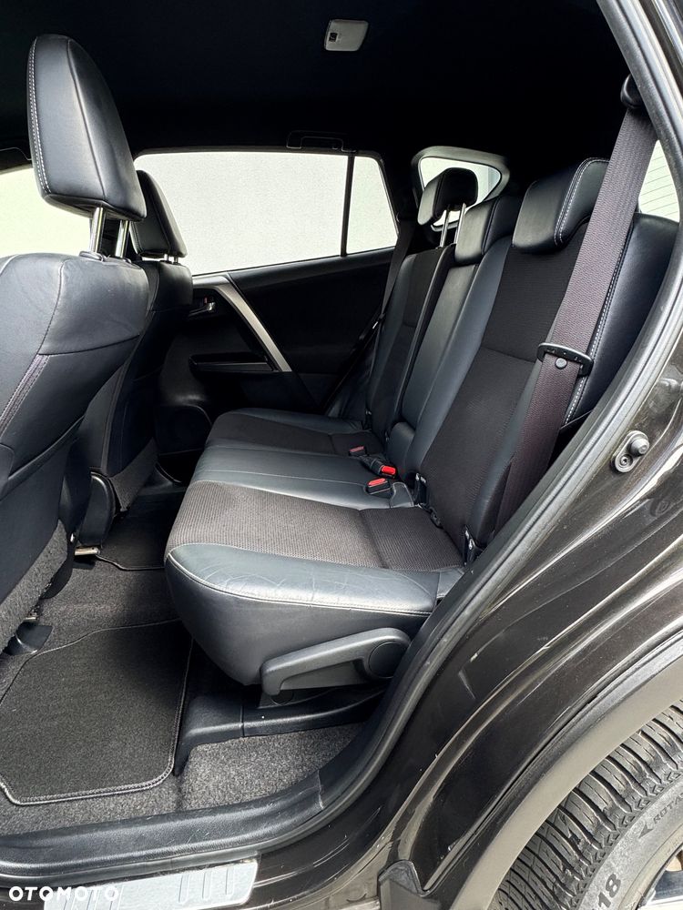 Toyota RAV4 2.0 D-4D 4x2 Start-Stop Executive - 16