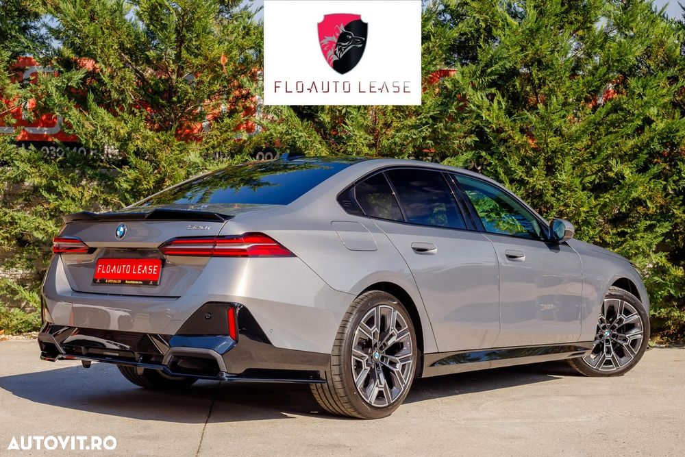 BMW Seria 5 520i AT MHEV - 4
