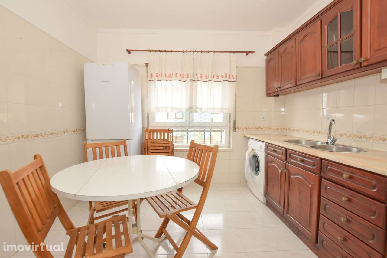 Apartamento T2 mobilado e equipado em Torres Novas - Grande imagem: 2/33