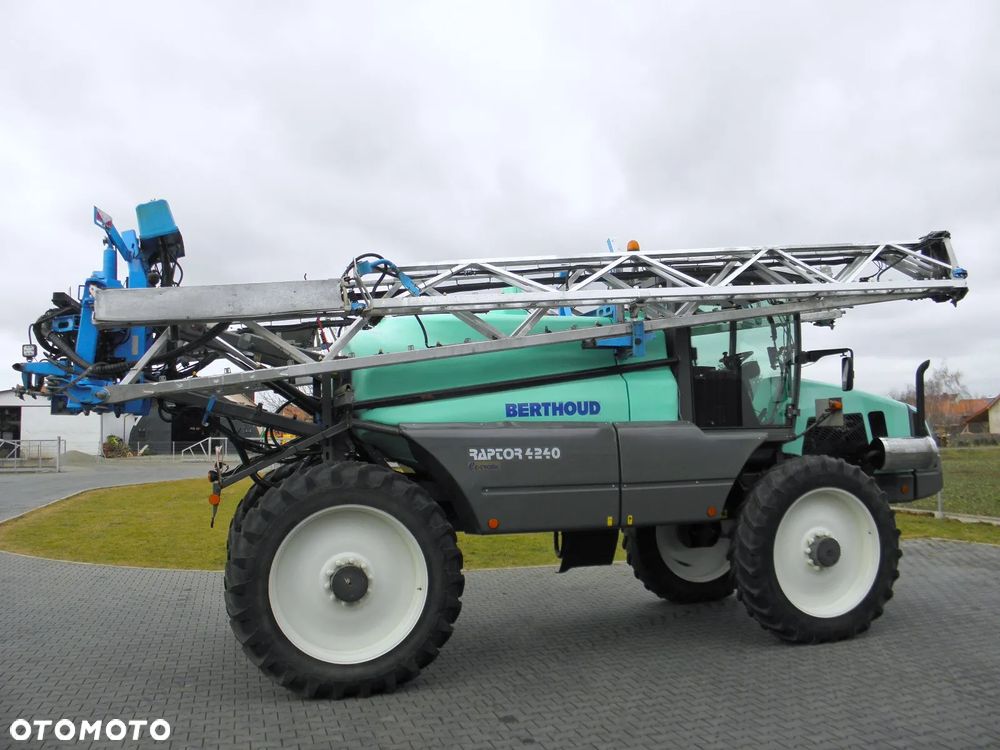 Berthoud Raptor 4240 36 M, GPS Trimble Automatyczne wylaczanie sekcji, Nie Malowany, Stan Bardzo Dobry - 10