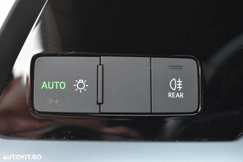 Audi A3 ack 2.0 30 TDI Basic - 38