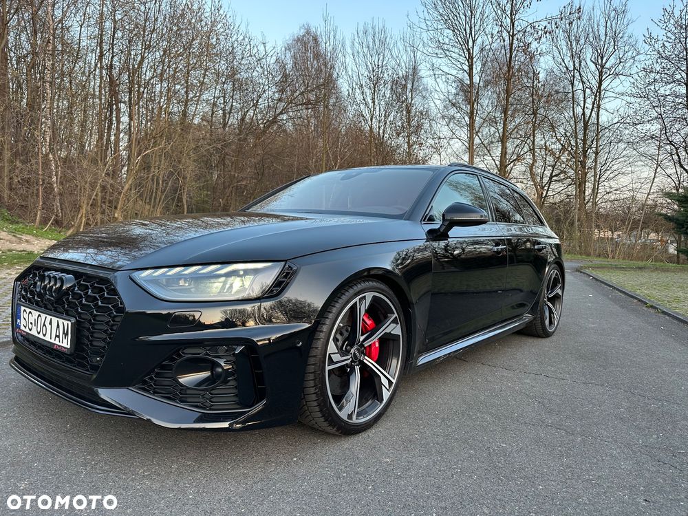 Audi RS4 Limousine - 11
