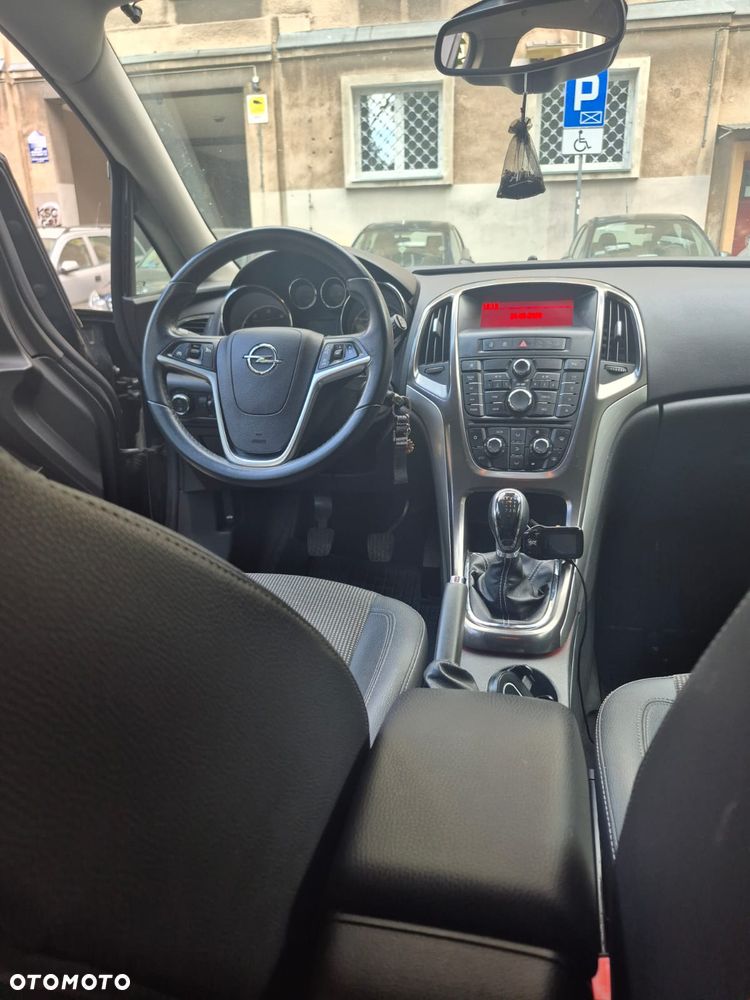 Opel Astra 1.7 CDTI Cosmo - 10