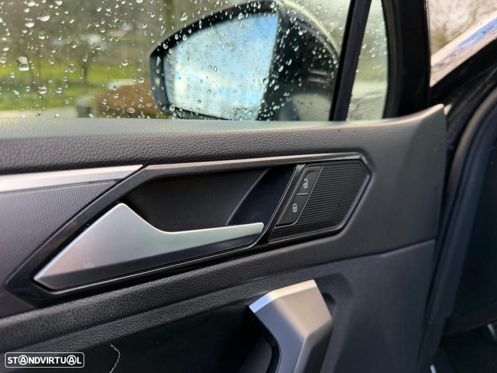 VW Tiguan 2.0 TDI R-Line DSG 4Motion - 29