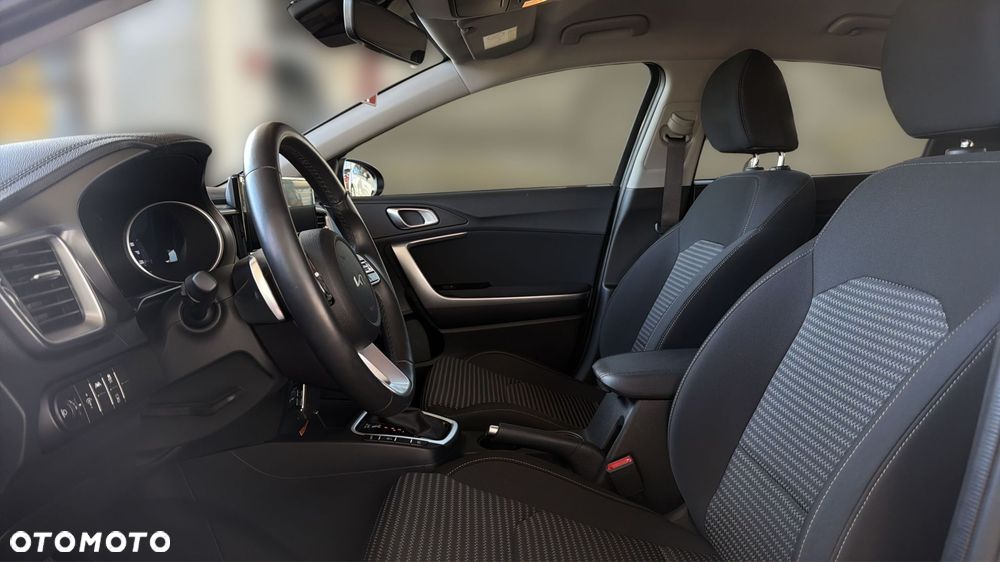 Kia XCeed - 15
