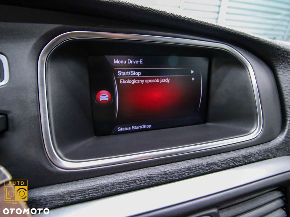 Volvo V40 D2 Momentum - 22