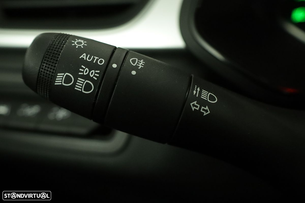 Renault Captur 1.0 TCe Techno Bi-Fuel - 17