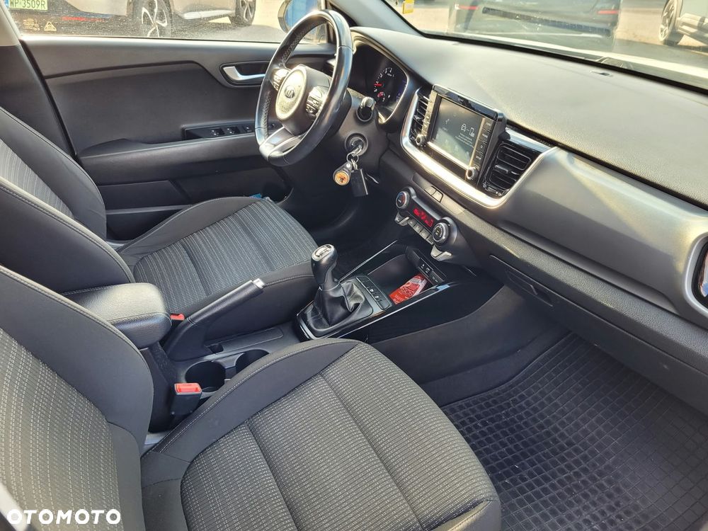 Kia Stonic - 10