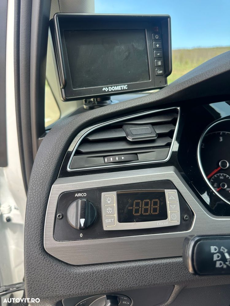 Volkswagen Touran 2.0 TDI DSG Comfortline - 12