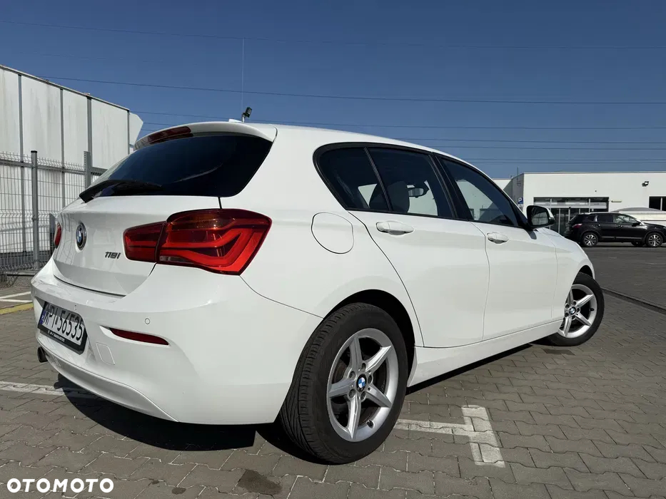 BMW Seria 1 118i - 3