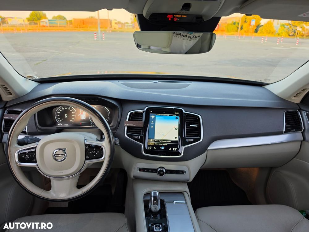 Volvo XC 90 T8 AWD Twin Engine Geartronic Momentum - 3