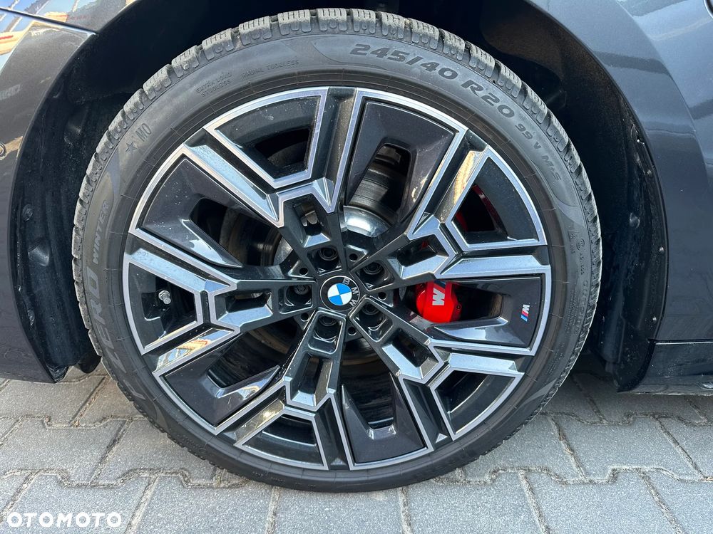 BMW Seria 5 530e xDrive PHEV M Sport Edition - 24