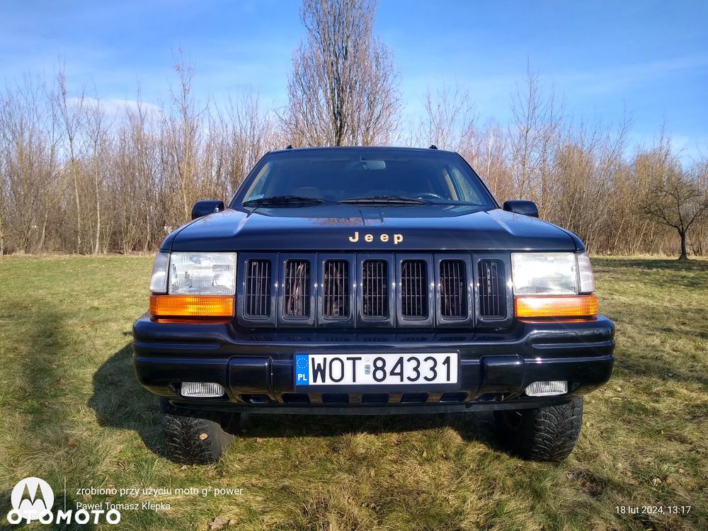 Jeep Grand Cherokee - 22