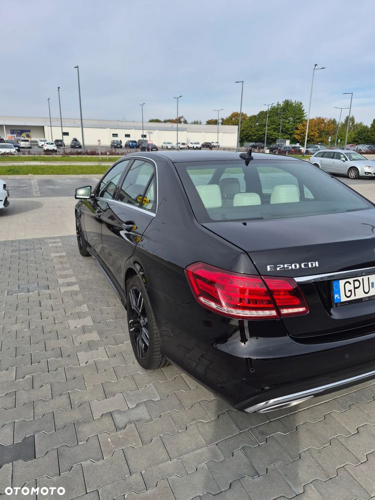 Mercedes-Benz Klasa E - 9