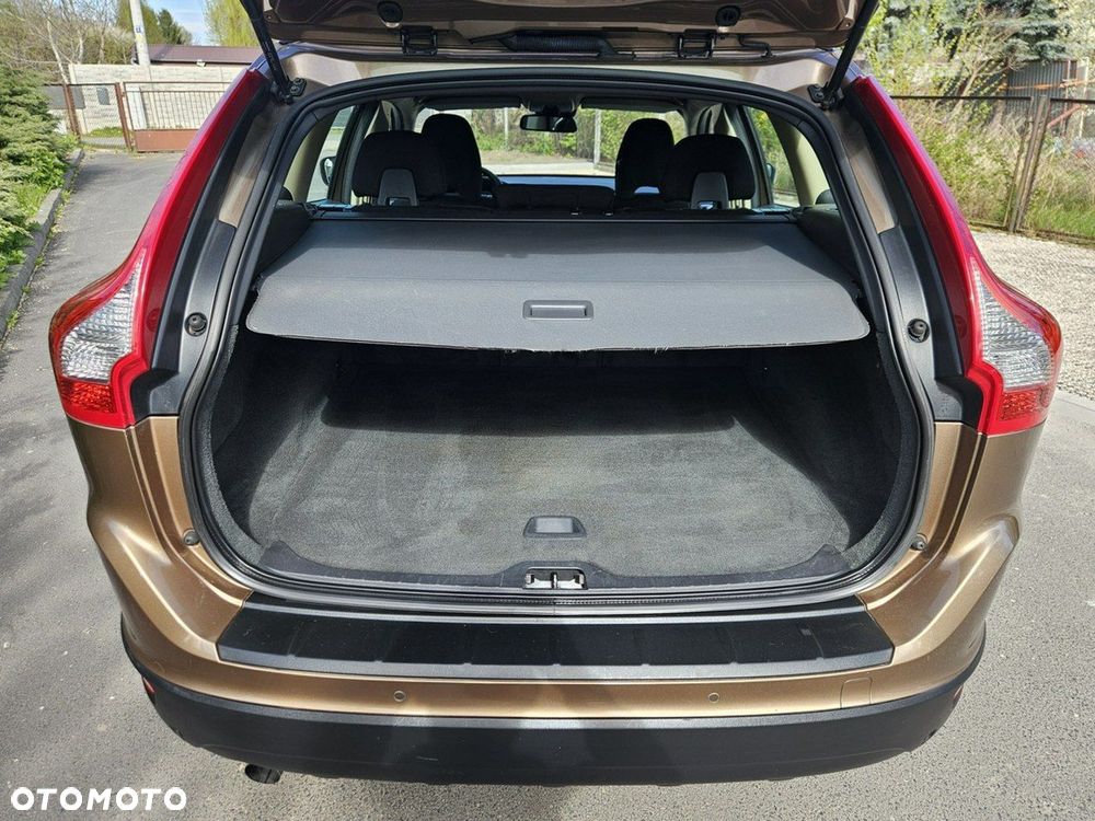 Volvo XC 60 D3 Momentum - 20