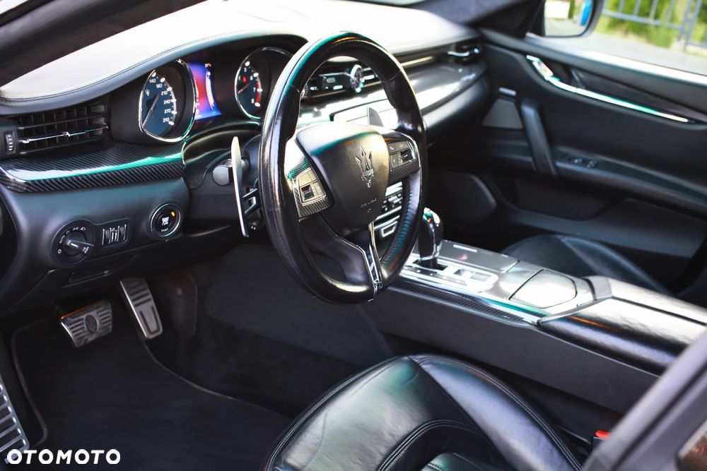 Maserati Quattroporte - 9