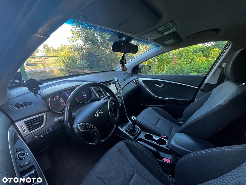 Hyundai i30 1.6 GDI Comfort - 36