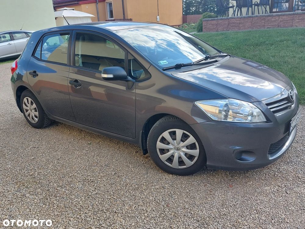 Toyota Auris 1.4 D-4D Terra - 4