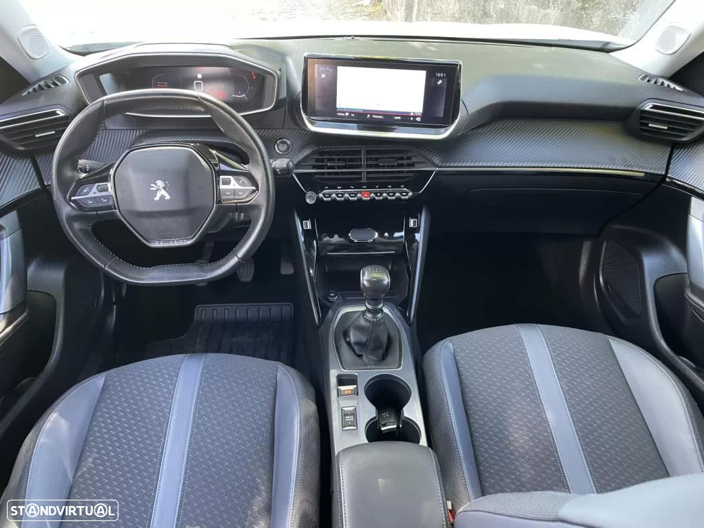 Peugeot 2008 1.2 PureTech Allure - 15
